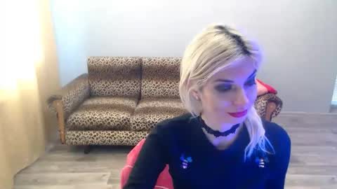 sexybeatriice online show from January 14, 7:35 am