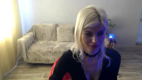 sexybeatriice online show from May 9, 6:37 am