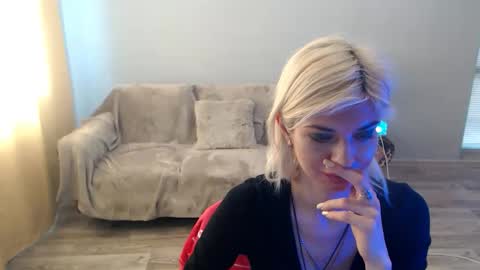 sexybeatriice online show from May 15, 7:22 am