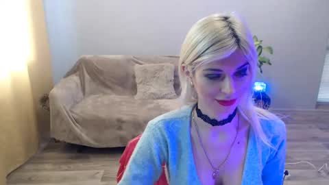 sexybeatriice online show from February 19, 7:41 am