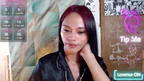 Miss Cheng online show from March 18, 7:08 pm