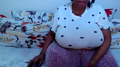 sexyebonylove89 online show from October 1, 9:20 pm