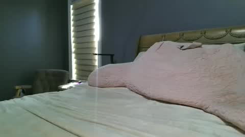 LisaisLuscious online show from May 11, 2:56 pm