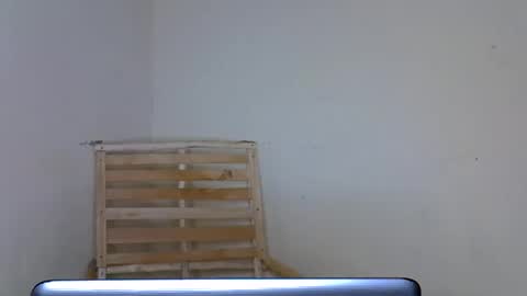SexyHollyMontana1111 online show from May 10, 7:21 am