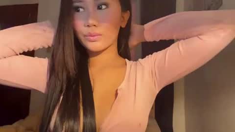 sexyhotangelyn online show from December 16, 12:38 am