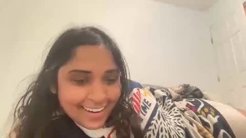 Snapshot of sexyindianbabyraver chatting on September 21, 5:39 am sexyindianbabyraver online show from September 21, 5:39 am