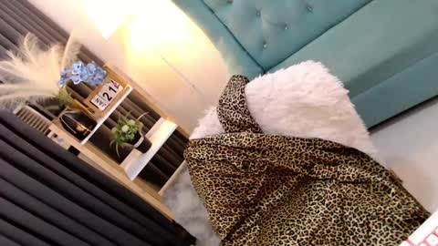 JENNY online show from January 21, 12:18 pm
