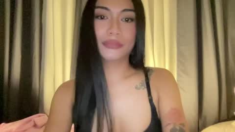 maxine online show from May 10, 11:40 pm