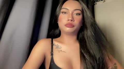 maxine online show from May 25, 9:03 pm