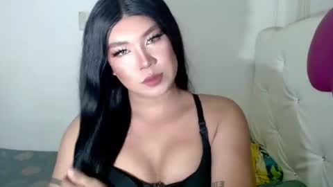 Mika online show from December 3, 7:00 am