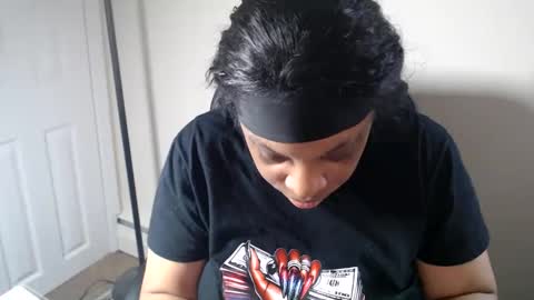 SexyMona online show from May 23, 1:42 pm