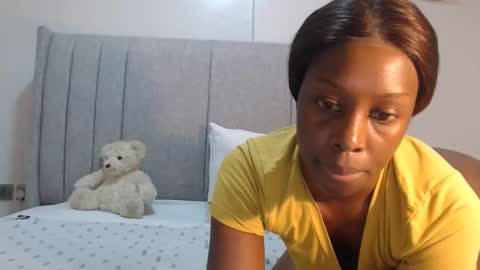 sexymonalisa1 online show from May 16, 10:36 am