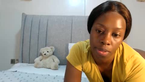 sexymonalisa1 online show from May 22, 6:22 am