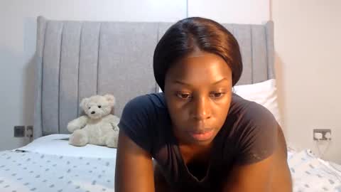 sexymonalisa1 online show from May 18, 5:35 am