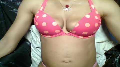 sexypussy000 online show from April 25, 4:59 am