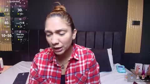 R A C H E L online show from October 6, 12:11 pm