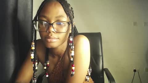 Darkskinned Rae online show from May 21, 6:50 pm