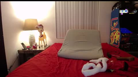Snapshot of sexystephanie25 chatting on December 22, 2:06 am sexystacey25 online show from December 22, 2:06 am