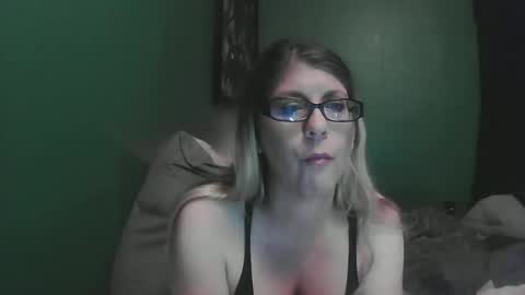 sexystripper69 online show from January 12, 4:07 am