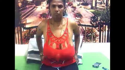 sexyva4u2luv online show from February 19, 5:49 am