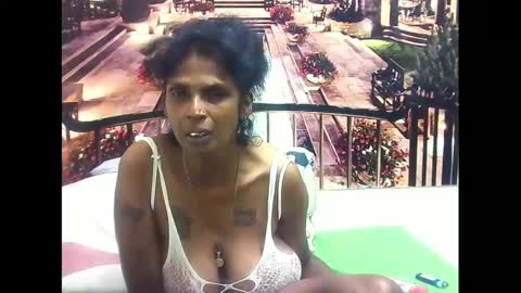 sexyva4u2luv online show from February 12, 7:24 pm