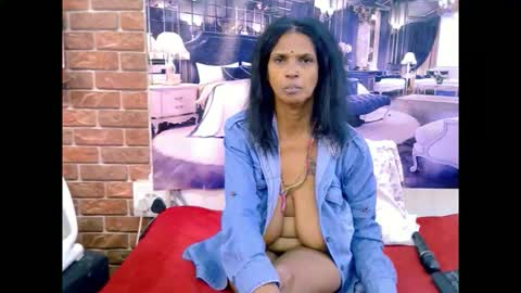 sexyva4u2luv online show from May 23, 6:12 am