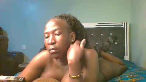 VIVIAN online show from January 15, 7:58 am