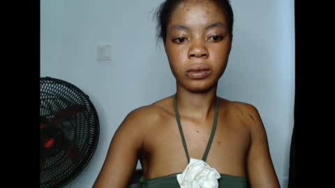 sexyxpeach online show from October 20, 6:33 pm