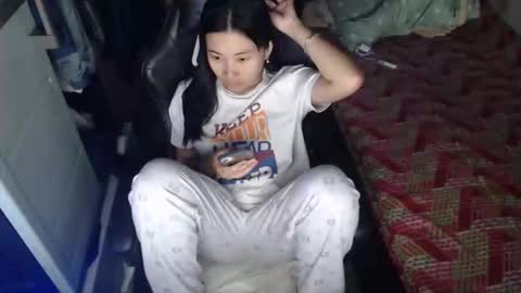 sexyymiya online show from April 7, 4:31 pm