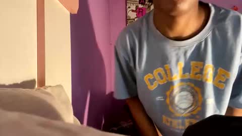 sexyzoey_ online show from October 16, 5:15 pm