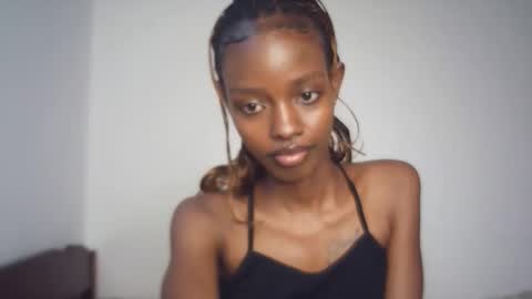 sexyzuriel online show from February 11, 4:58 am