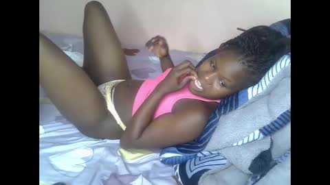 shaa_loon online show from April 22, 11:51 am