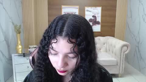 Shalon  online show from November 30, 3:38 pm