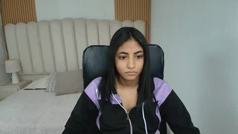 shanelle online show from March 26, 3:41 am