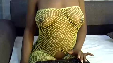 shanell kiss online show from April 17, 1:30 am