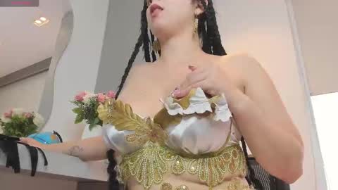 Shanell Moore online show from November 15, 4:52 pm