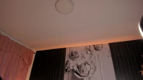 ShaniaDaniels online show from March 30, 10:31 pm