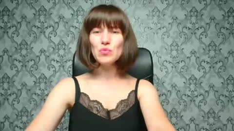 Snapshot of shannen_sweet chatting on September 9, 11:10 am Shannen online show from September 9, 11:10 am