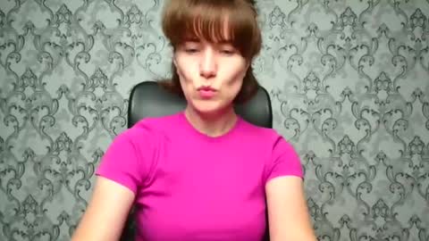 Snapshot of shannen_sweet chatting on October 2, 7:19 pm Shannen online show from October 2, 7:19 pm