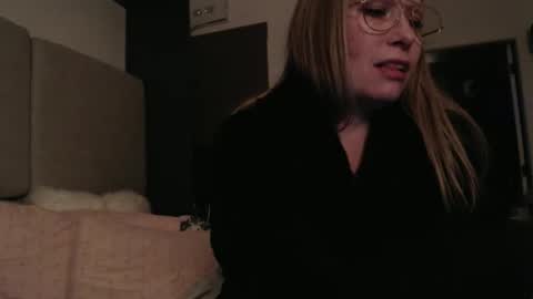 Shannon07 online show from January 1, 8:02 am