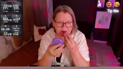 Shannon online show from October 11, 7:35 am