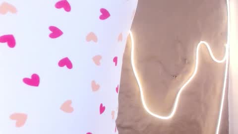 Shanntal  online show from March 4, 8:15 pm