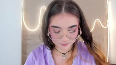 Shanntal  online show from February 19, 8:07 pm