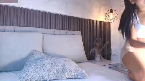 SHANON online show from March 3, 7:09 pm