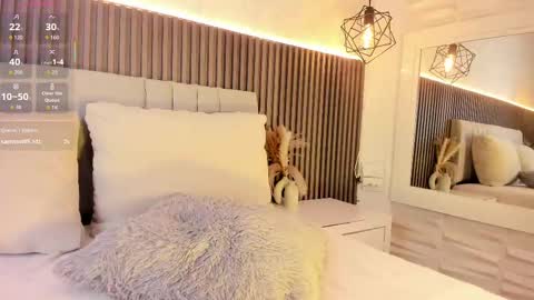 SHANON online show from October 1, 7:30 pm