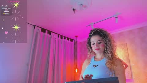 Shantal online show from April 8, 11:12 am