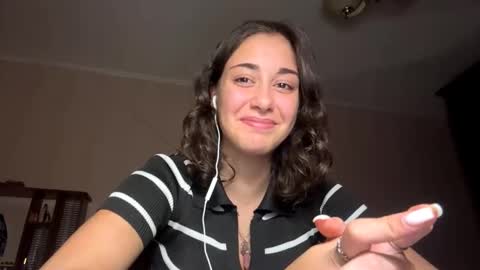 Shantel online show from October 27, 4:46 pm