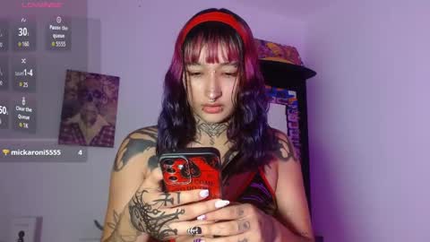 sharaross1 online show from May 30, 9:43 pm