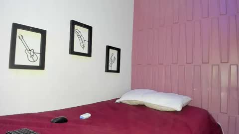 Sharlot  online show from March 30, 12:16 pm