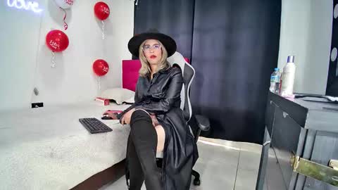 sharlott_3 online show from February 18, 4:17 pm